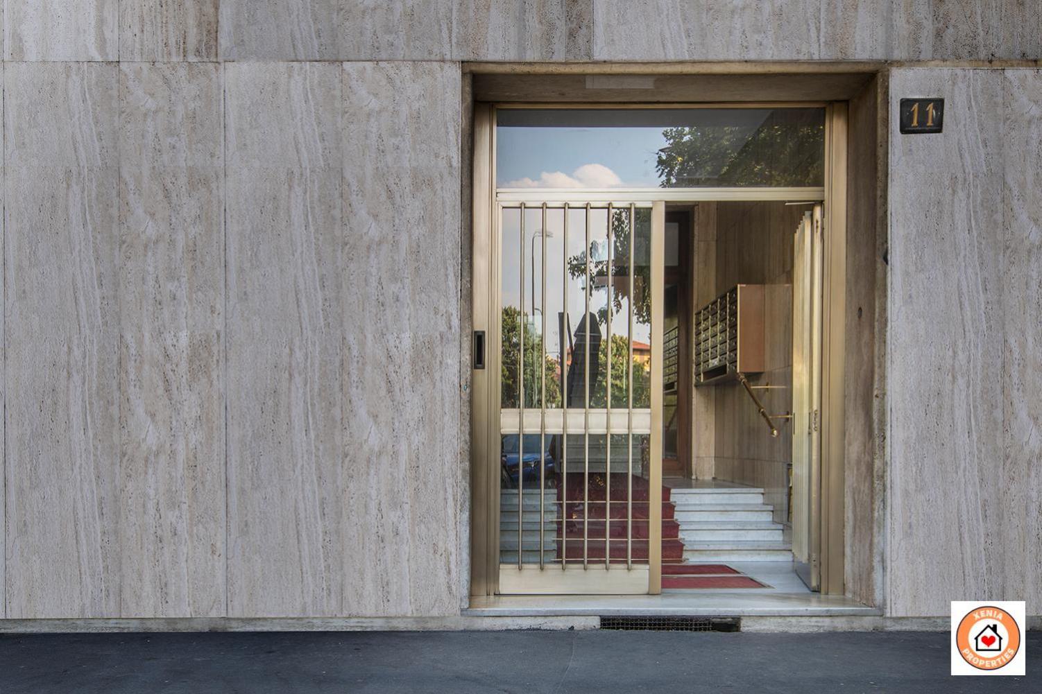 Fiore Milanese - San Siro, Fiera & City Life - Rinnovamento Facciata Palazzo In Corso Exterior photo